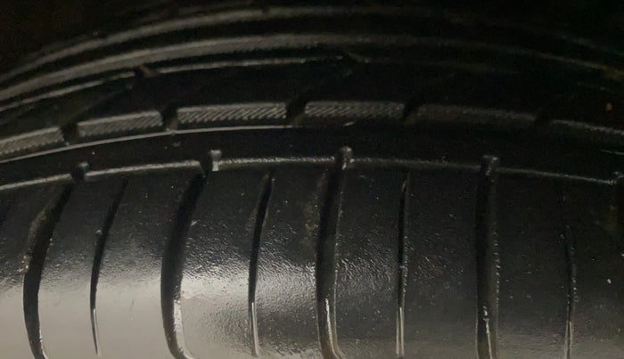 2020 KIA SELTOS HTX 1.5 DIESEL, Diesel, Manual, 74,958 km, Right Front Tyre Tread