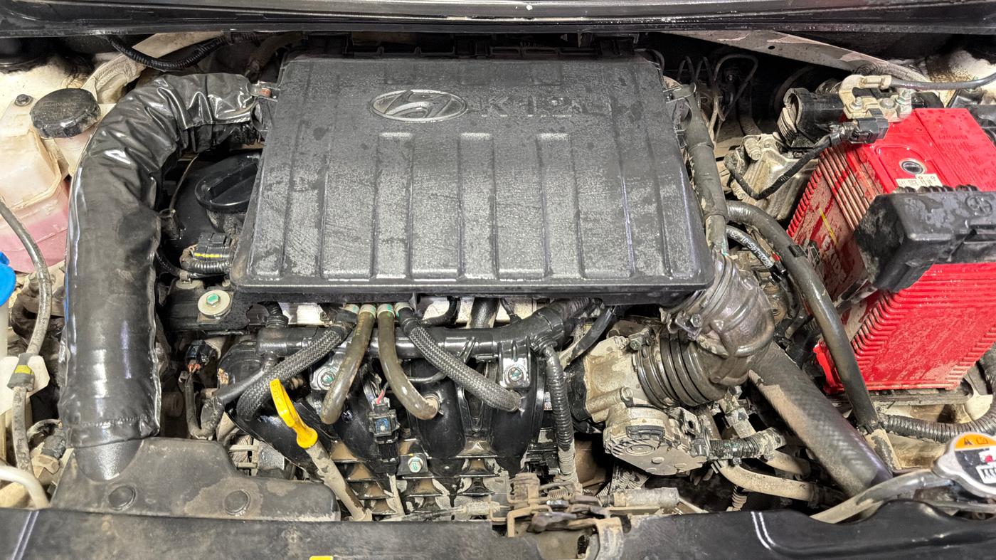 2023 Hyundai AURA S 1.2 CNG, CNG, Manual, 50,216 km, Engine View