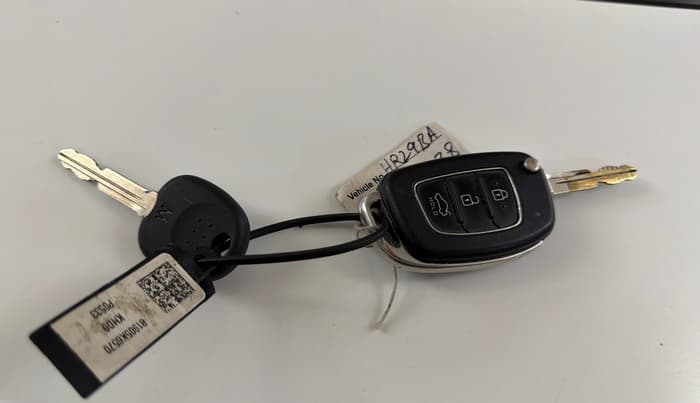 2023 Hyundai AURA S 1.2 CNG, CNG, Manual, 50,160 km, Key Close Up