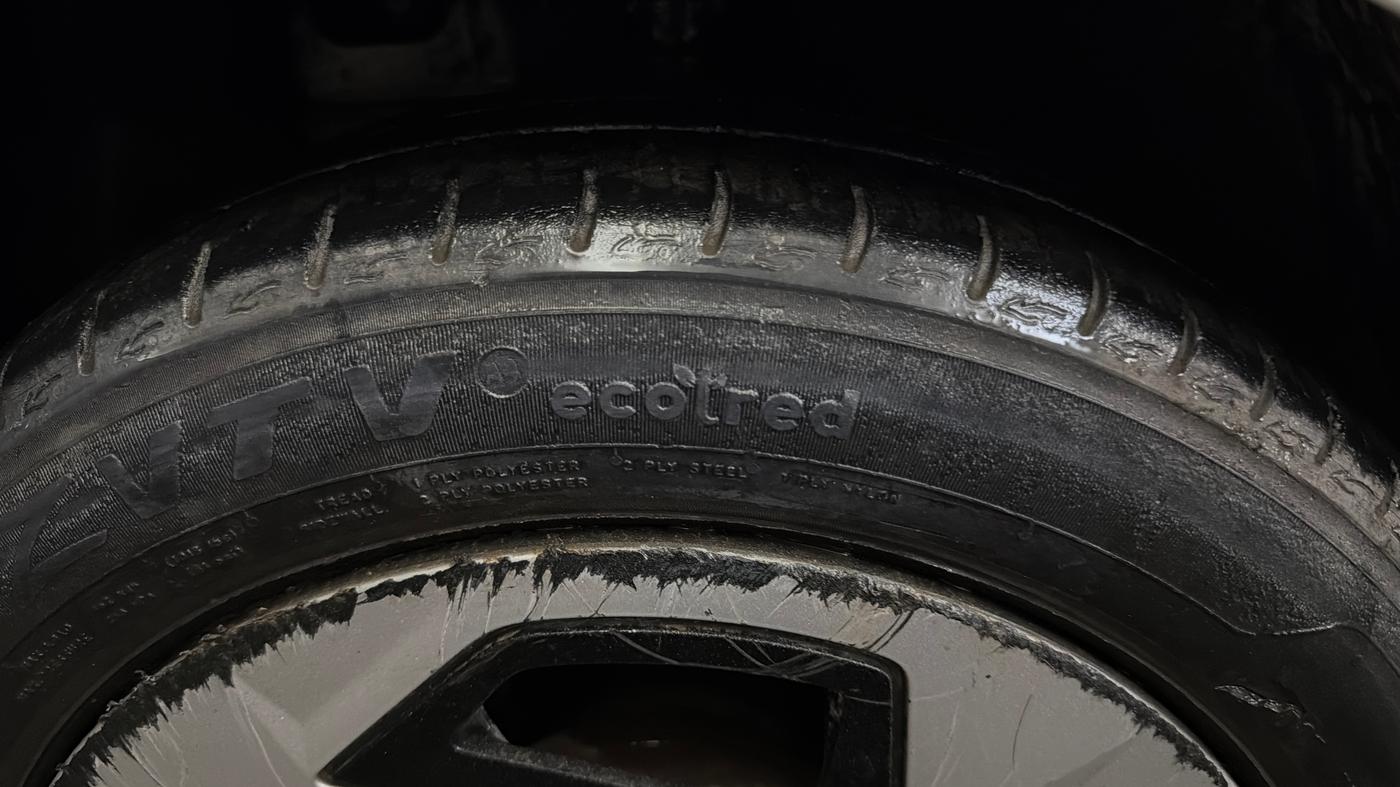 2023 Hyundai AURA S 1.2 CNG, CNG, Manual, 50,216 km, Left Front Tyre Tread
