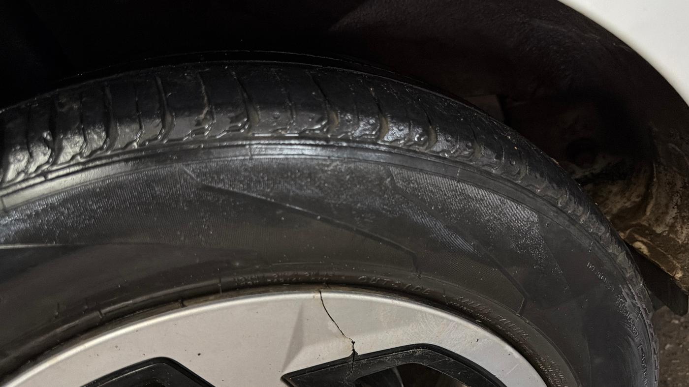 2023 Hyundai AURA S 1.2 CNG, CNG, Manual, 50,216 km, Right Rear Tyre Tread