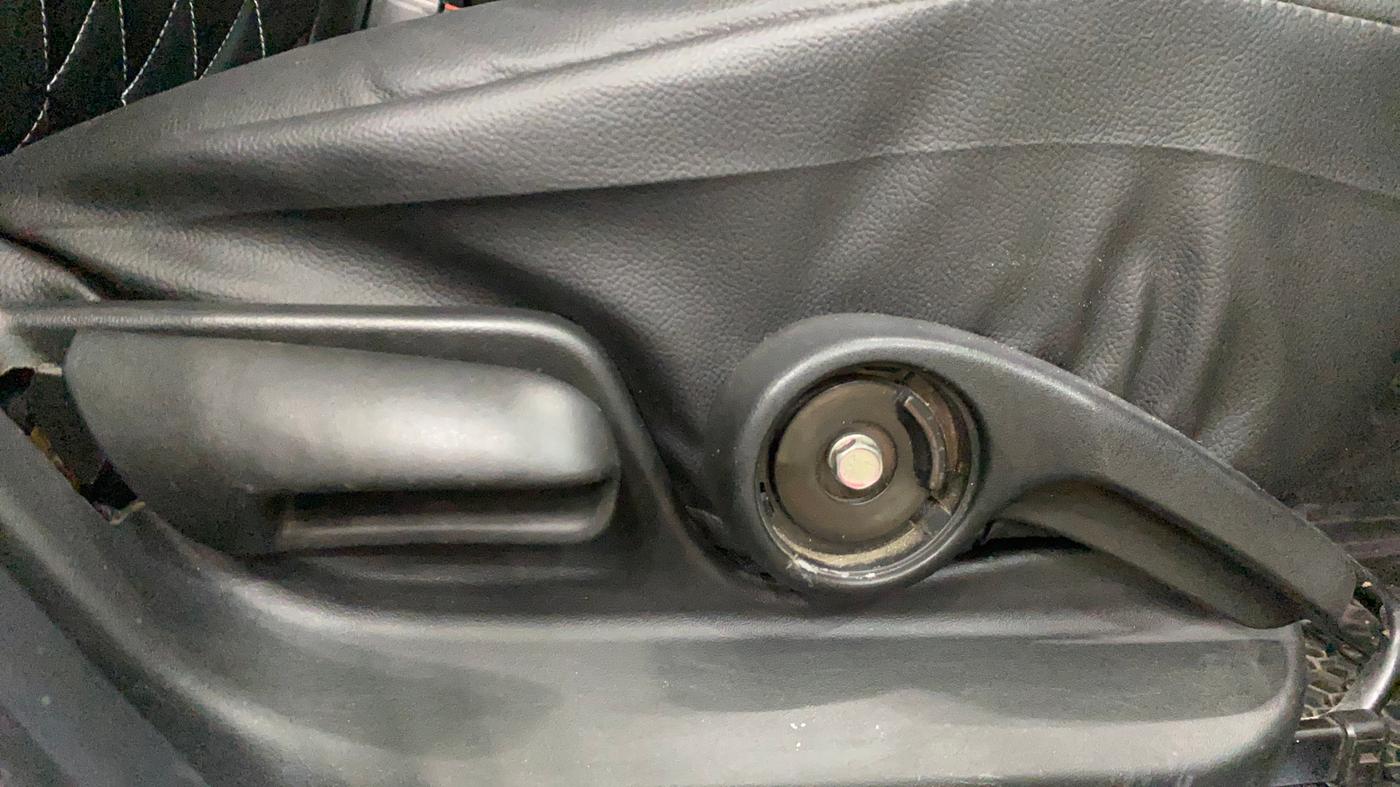 2015 Maruti Swift ZXI, Petrol, Manual, 98,211 km, Driver Side Adjustment Panel