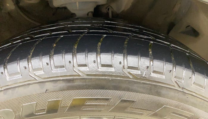2018 Hyundai Creta SX PLUS AT 1.6 DIESEL, Diesel, Automatic, 82,606 km, Right Front Tyre Tread