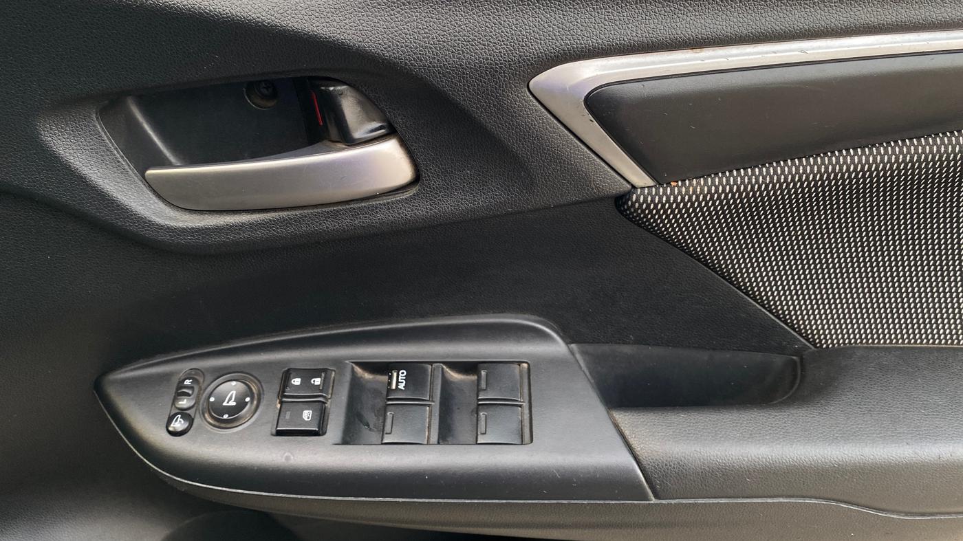 2018 Honda WR-V 1.2L I-VTEC VX MT, Petrol, Manual, 26,826 km, Driver Side Door Panels Control
