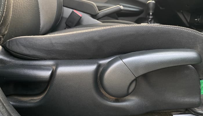 2018 Honda WR-V 1.2L I-VTEC VX MT, Petrol, Manual, 26,826 km, Driver Side Adjustment Panel