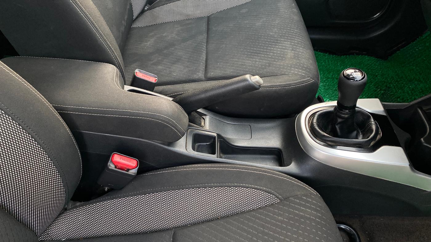2018 Honda WR-V 1.2L I-VTEC VX MT, Petrol, Manual, 26,826 km, Gear Lever