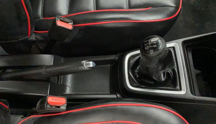 2018 Maruti Swift ZXI PLUS, Petrol, Manual, 63,200 km, Gear Lever