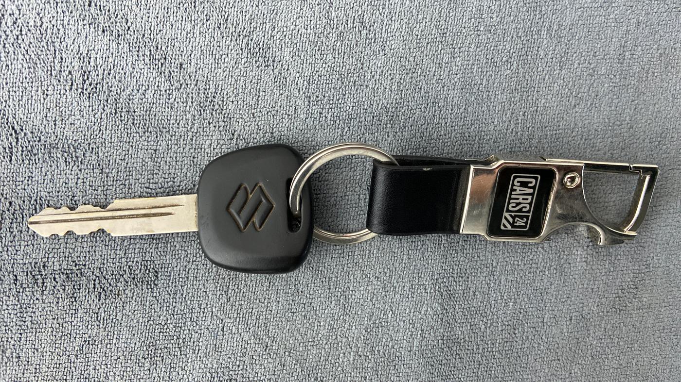 2019 Maruti Eeco 7 STR, Petrol, Manual, 24,895 km, Key Close Up