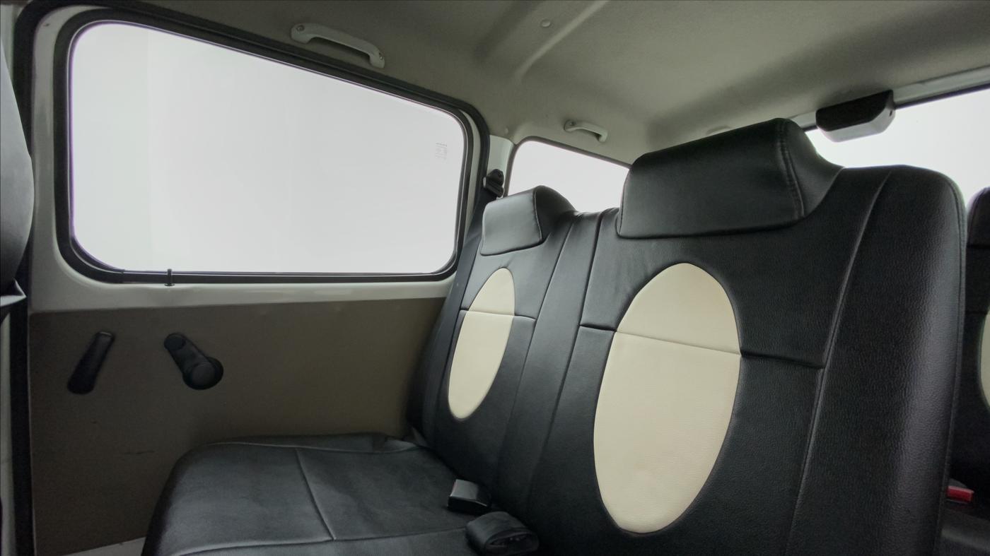 2019 Maruti Eeco 7 STR, Petrol, Manual, 24,895 km, Right Side Rear Door Cabin