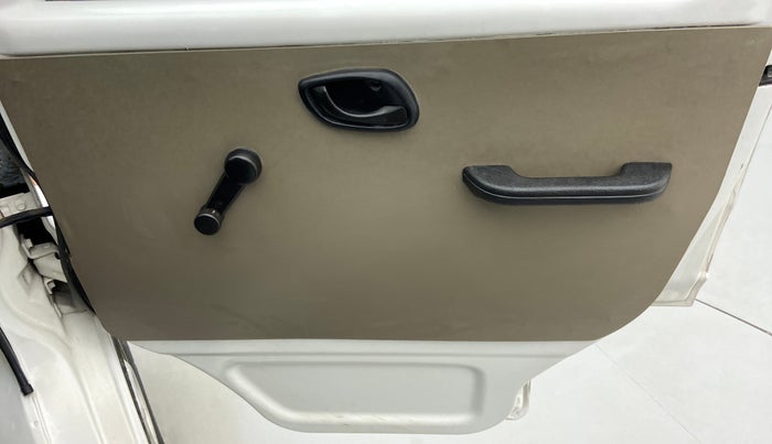 2019 Maruti Eeco 7 STR, Petrol, Manual, 24,895 km, Driver Side Door Panels Control