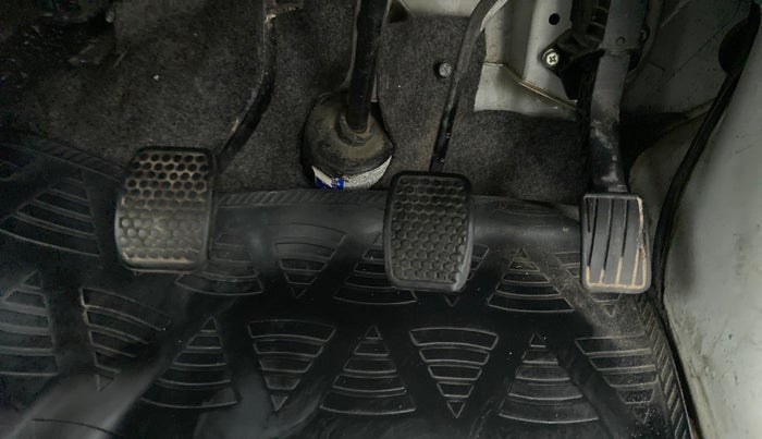 2019 Maruti Eeco 7 STR, Petrol, Manual, 24,895 km, Pedals