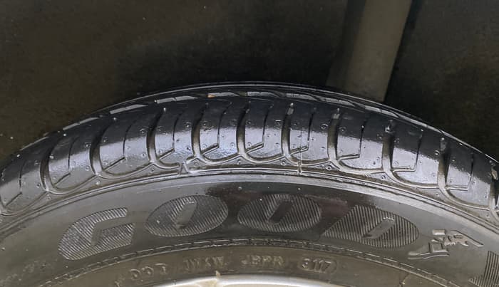 2017 Ford Ecosport TITANIUM 1.5L PETROL AT, Petrol, Automatic, 34,003 km, Left Rear Tyre Tread
