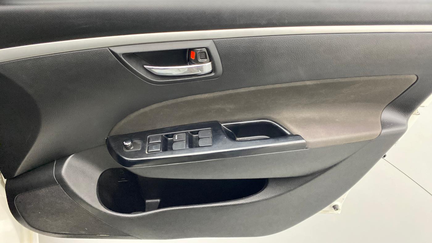 2012 Maruti Swift VDI, Diesel, Manual, 78,449 km, Driver Side Door Panels Control