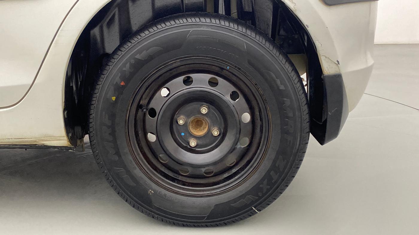 2012 Maruti Swift VDI, Diesel, Manual, 78,449 km, Left Rear Wheel
