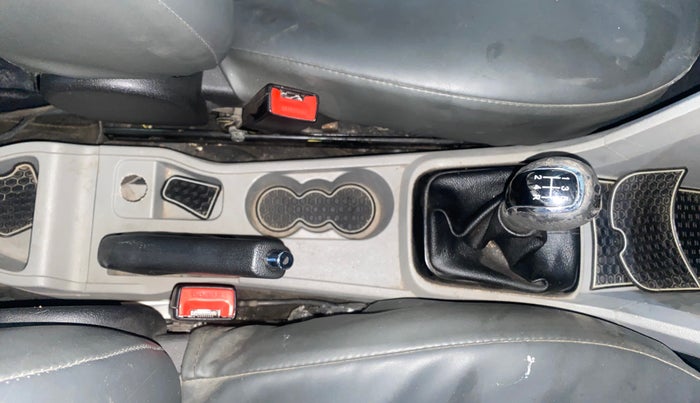 2019 Tata Tiago XZ PETROL, Petrol, Manual, 68,403 km, Gear Lever