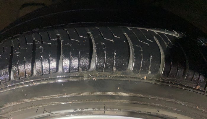 2019 Tata Tiago XZ PETROL, Petrol, Manual, 68,403 km, Left Front Tyre Tread