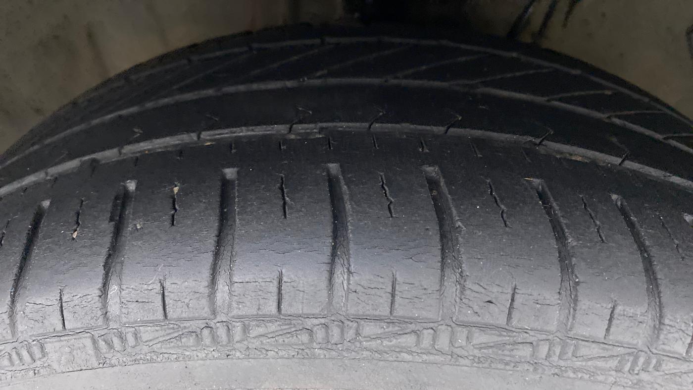 2014 Hyundai i20 SPORTZ 1.2, Petrol, Manual, 54,848 km, Right Front Tyre Tread