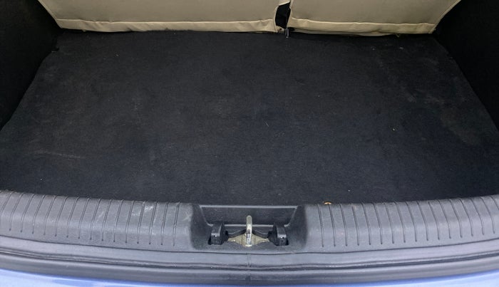 2014 Hyundai i20 SPORTZ 1.2, Petrol, Manual, 54,848 km, Boot Inside