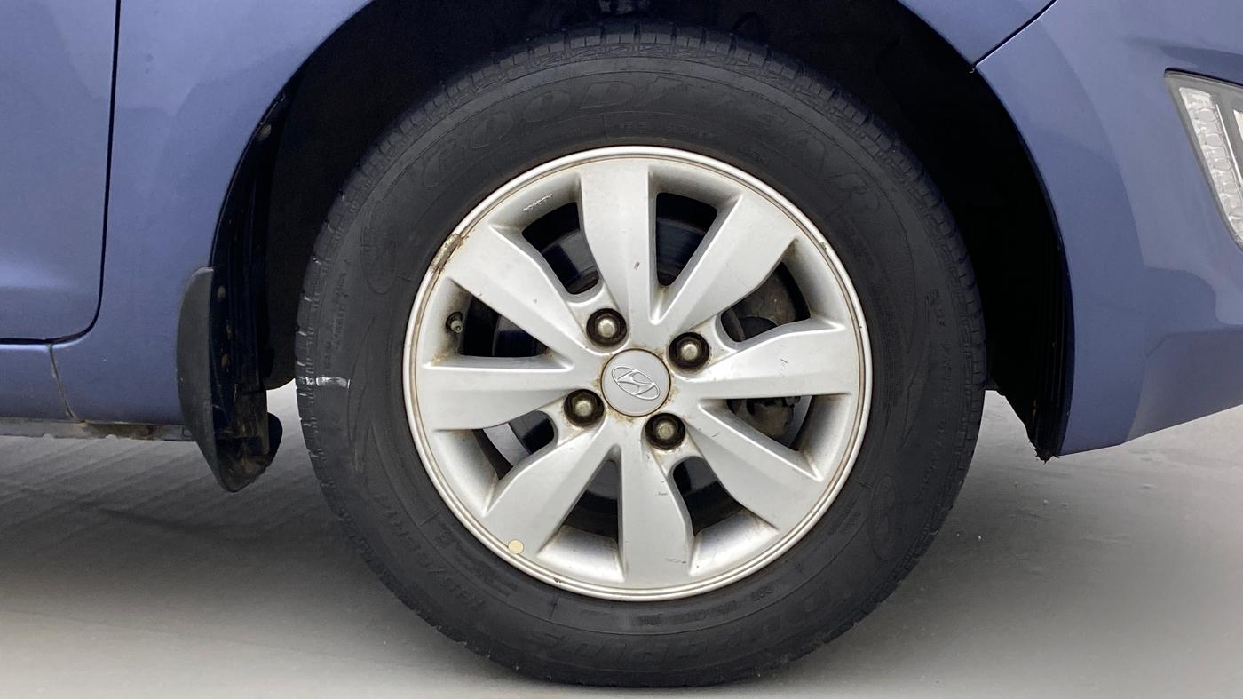 2014 Hyundai i20 SPORTZ 1.2, Petrol, Manual, 54,848 km, Right Front Wheel