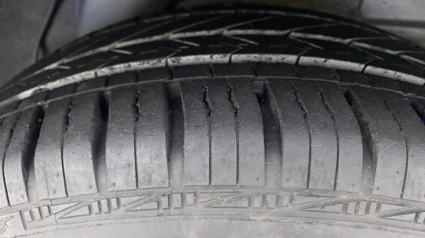 2014 Hyundai i20 SPORTZ 1.2, Petrol, Manual, 54,848 km, Left Rear Tyre Tread