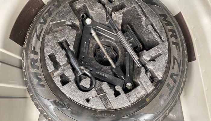 2016 Skoda Rapid 1.5 TDI CR STYLE PLUS AT, Diesel, Automatic, 75,952 km, Spare Tyre