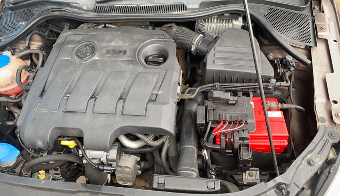 2016 Skoda Rapid 1.5 TDI CR STYLE PLUS AT, Diesel, Automatic, 75,952 km, Engine View - Left