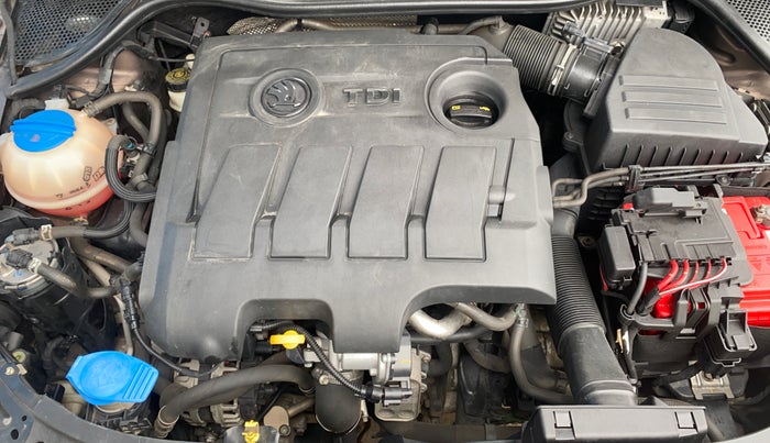 2016 Skoda Rapid 1.5 TDI CR STYLE PLUS AT, Diesel, Automatic, 75,952 km, Engine View