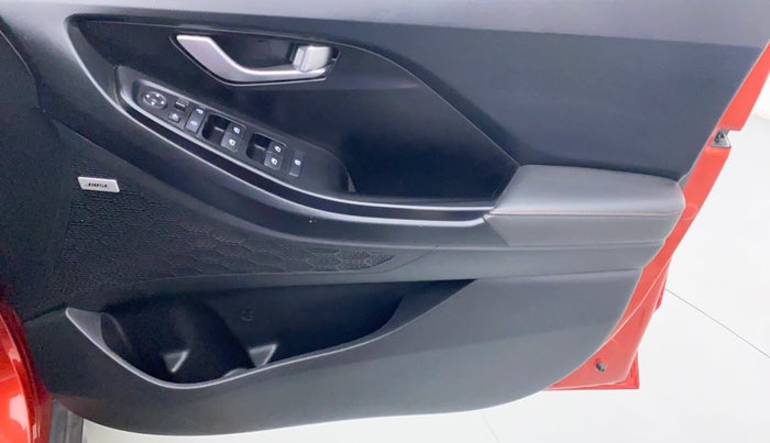 2020 Hyundai Creta 1.4 SX(O) TURBO GDI DCT DUAL TONE, Petrol, Automatic, 12,717 km, Driver Side Door Panels Control