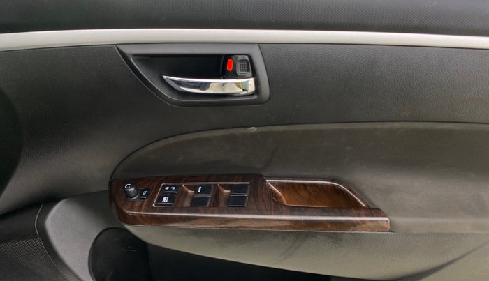 2016 Maruti Swift VXI, Petrol, Manual, 33,991 km, Driver Side Door Panels Control