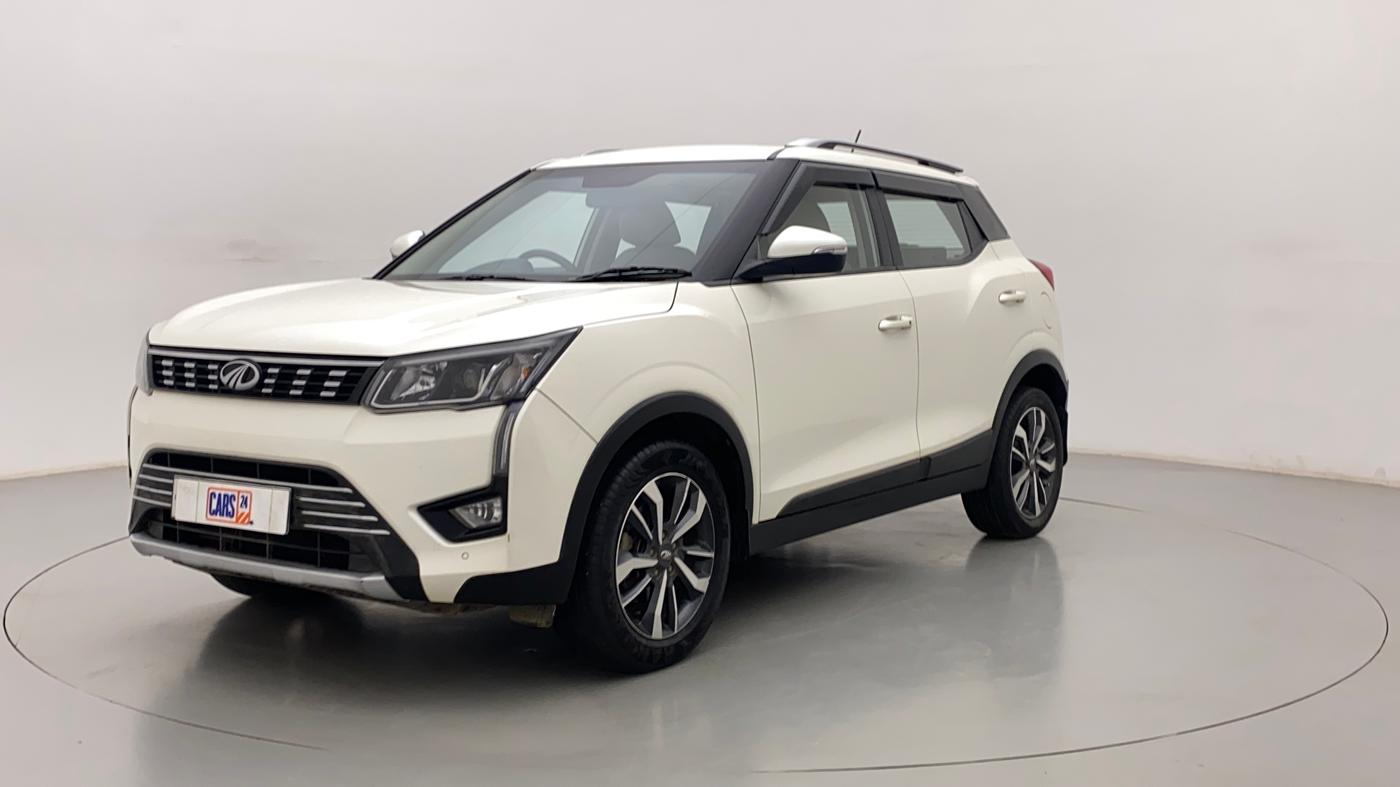 2019 Mahindra XUV300 W8 (O) 1.5 DIESEL, Diesel, Manual, 64,315 km, Left Front Diagonal