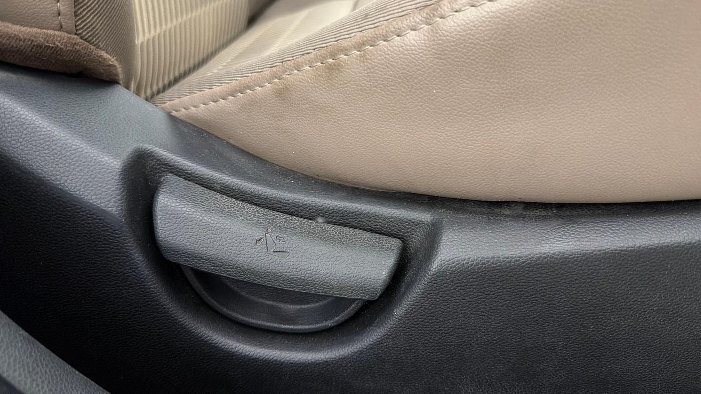2019 Hyundai Xcent S 1.2, Petrol, Manual, 55,582 km, Driver Side Adjustment Panel