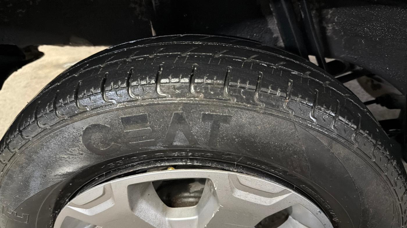 2017 Renault Kwid CLIMBER 1.0, Petrol, Manual, 65,480 km, Right Rear Tyre Tread
