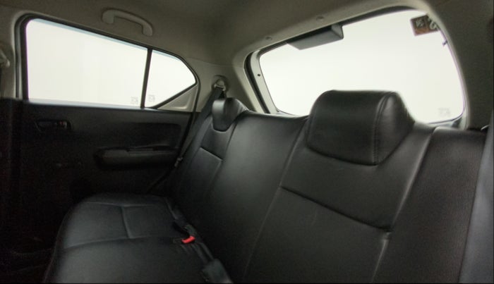 2017 Maruti IGNIS SIGMA 1.2, Petrol, Manual, 66,310 km, Right Side Rear Door Cabin