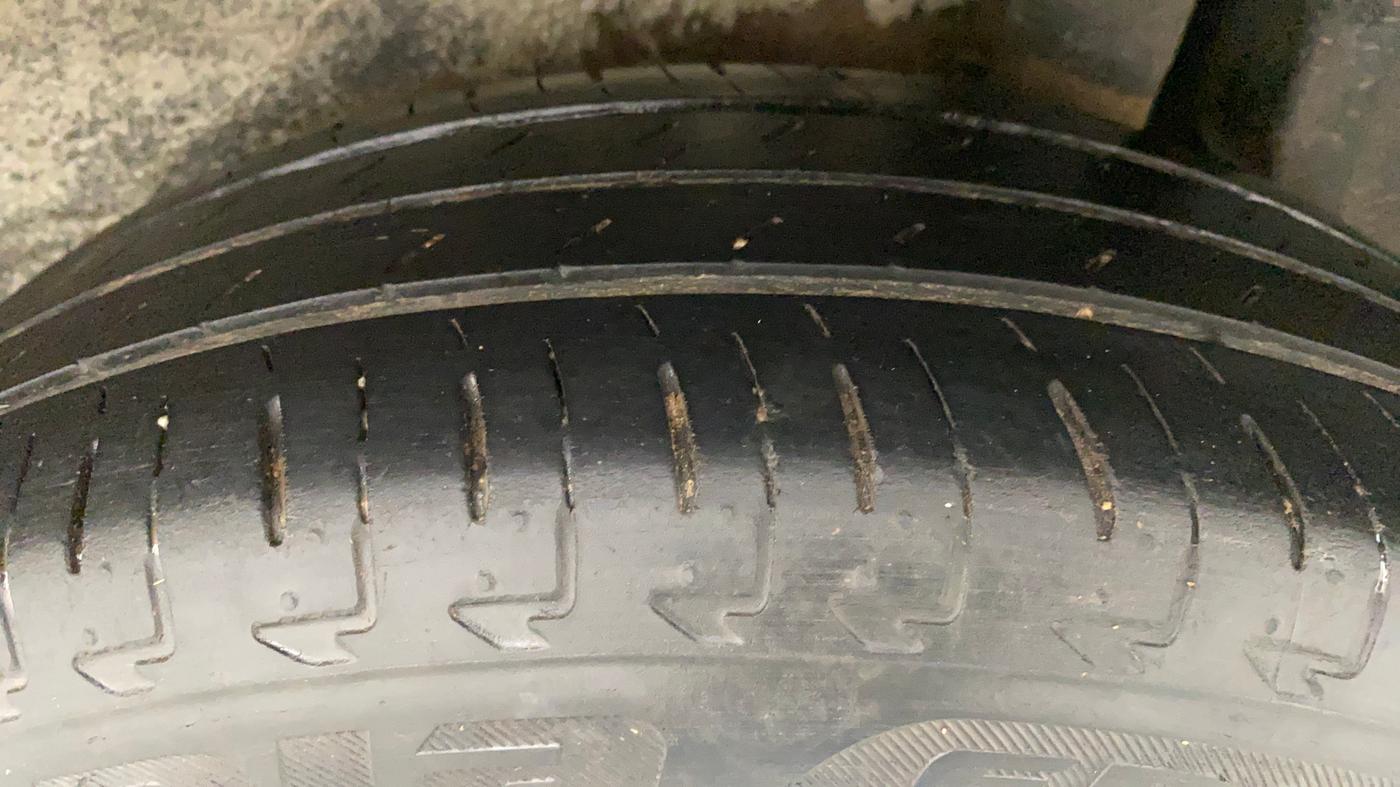 2017 Maruti IGNIS SIGMA 1.2, Petrol, Manual, 66,310 km, Left Rear Tyre Tread