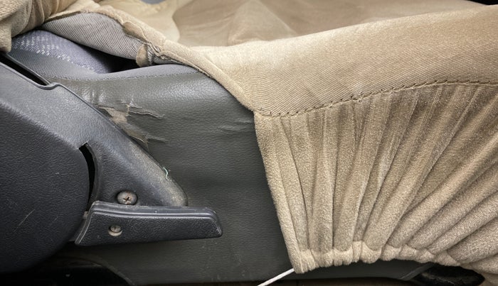 2010 Maruti Alto LXI, Petrol, Manual, 89,071 km, Driver Side Adjustment Panel