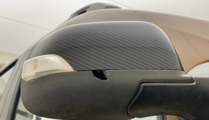 2018 Renault Duster 85 PS RXS MT DIESEL, Diesel, Manual, 46,429 km, Right rear-view mirror - Cover has minor damage