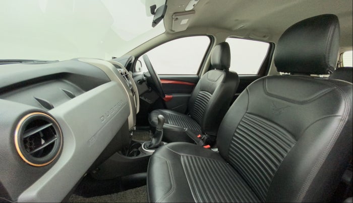 2018 Renault Duster 85 PS RXS MT DIESEL, Diesel, Manual, 46,429 km, Right Side Front Door Cabin