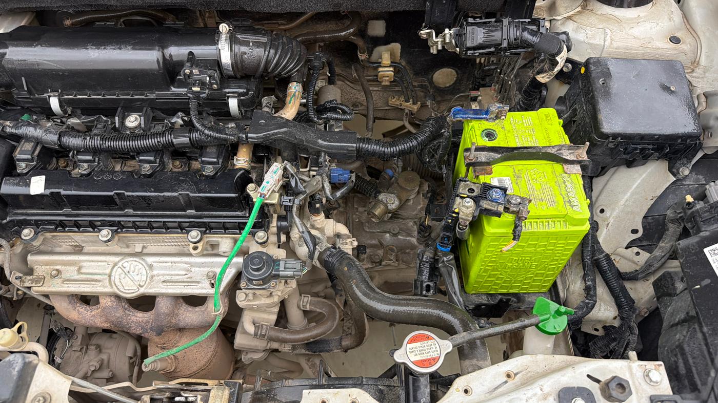 2022 Maruti Swift VXI, Petrol, Manual, 99,875 km, Engine View - Left