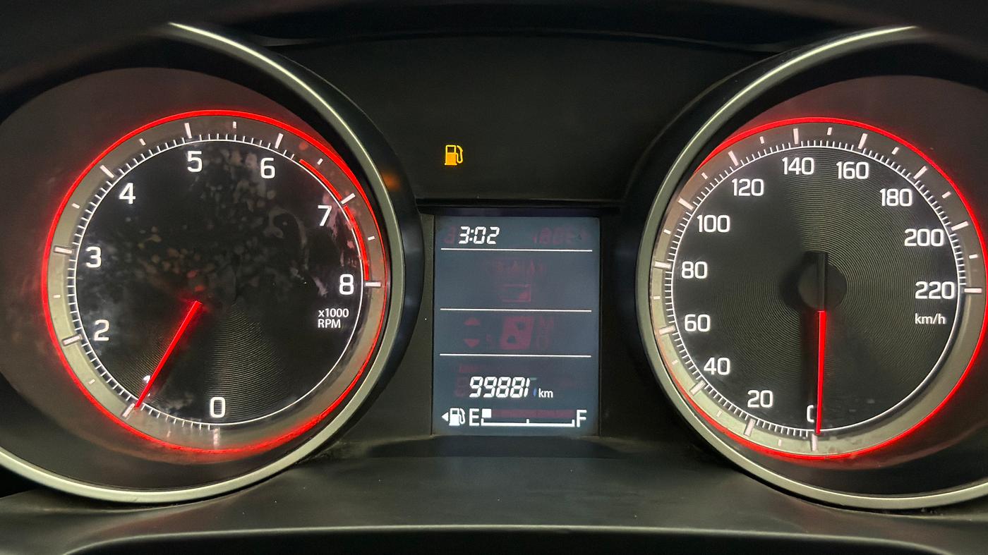 2022 Maruti Swift VXI, Petrol, Manual, 99,875 km, Odometer Image