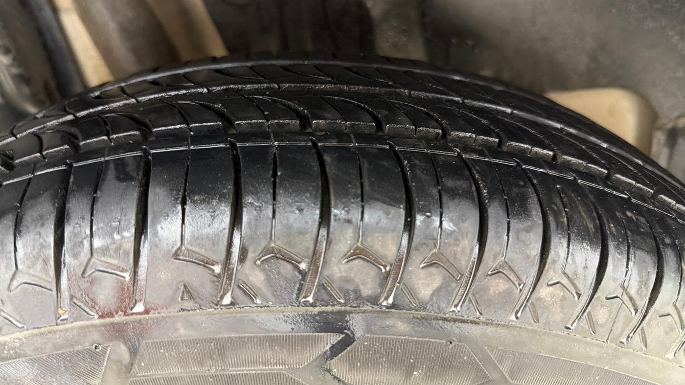 2022 Maruti Swift VXI, Petrol, Manual, 99,875 km, Right Rear Tyre Tread