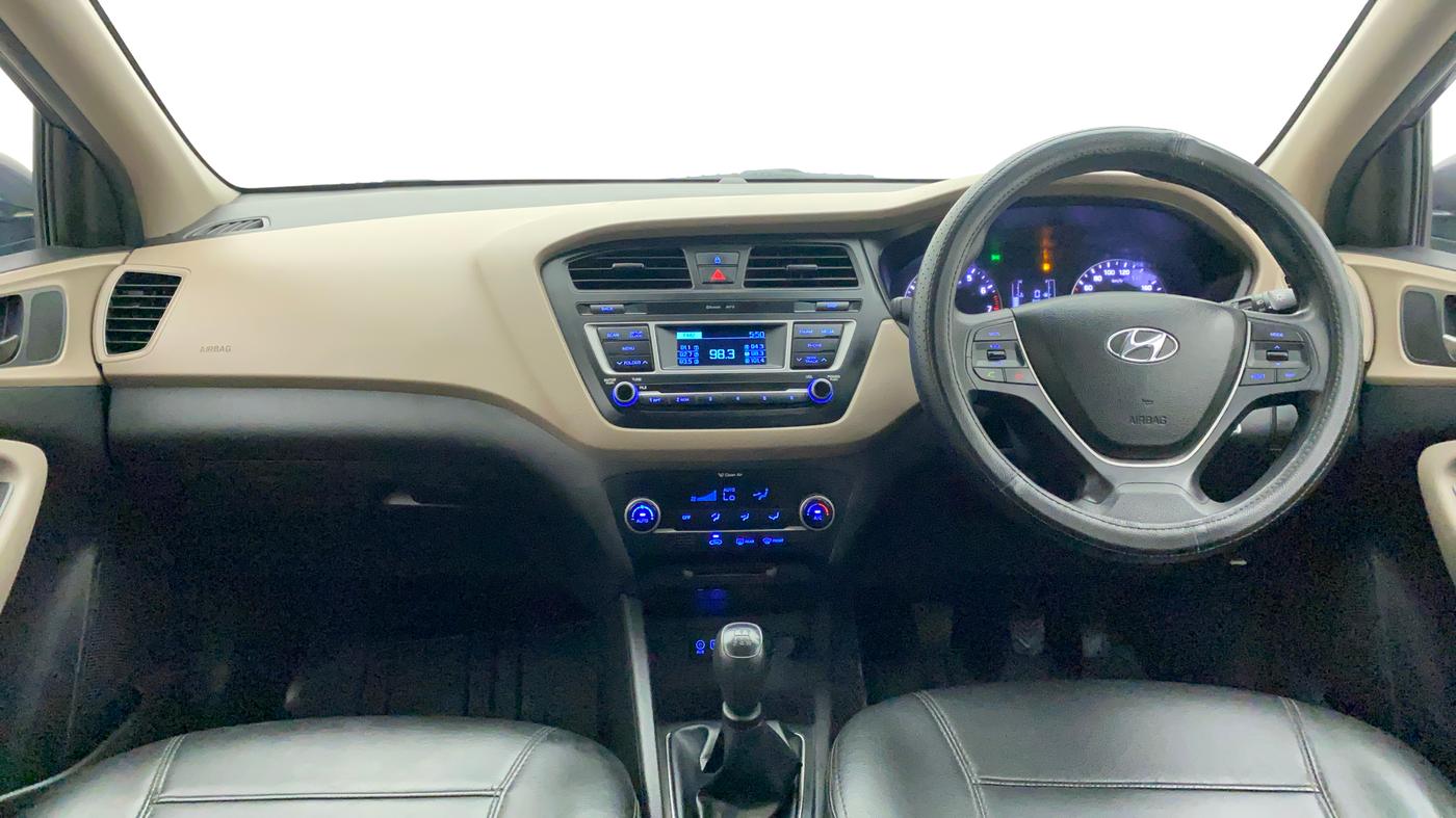 2016 Hyundai Elite i20 SPORTZ 1.2, Petrol, Manual, 1,01,542 km, Dashboard