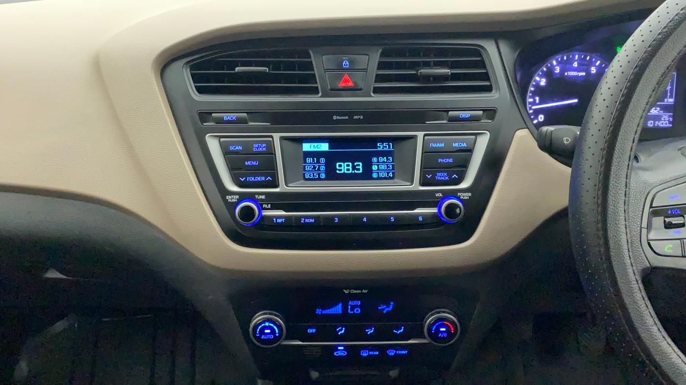 2016 Hyundai Elite i20 SPORTZ 1.2, Petrol, Manual, 1,01,542 km, Air Conditioner