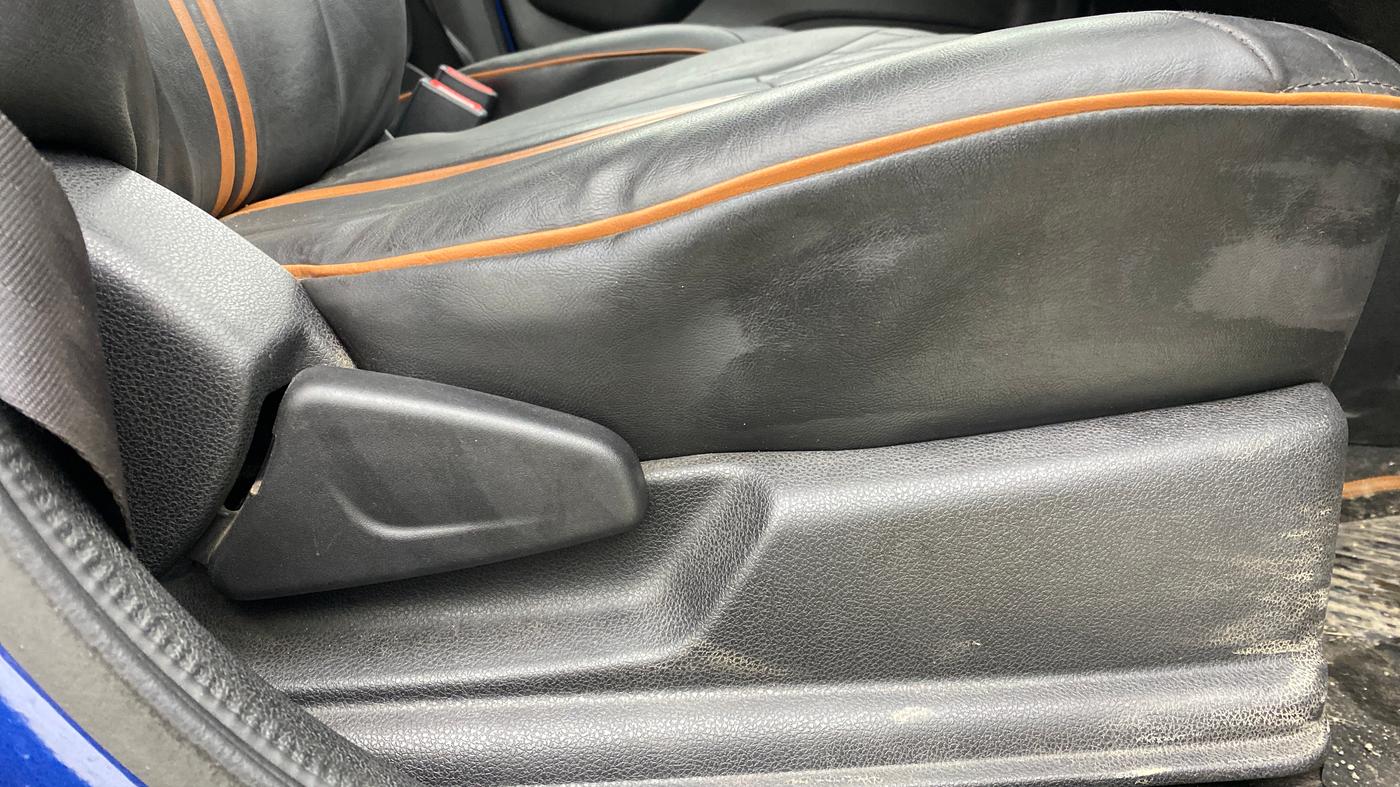 2019 Renault Kwid CLIMBER 1.0 AMT, Petrol, Automatic, 19,369 km, Driver Side Adjustment Panel