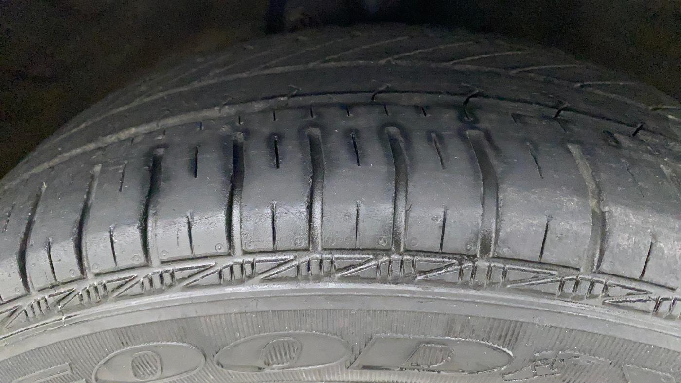 2020 Maruti Celerio ZXI (O), Petrol, Manual, 36,134 km, Right Front Tyre Tread