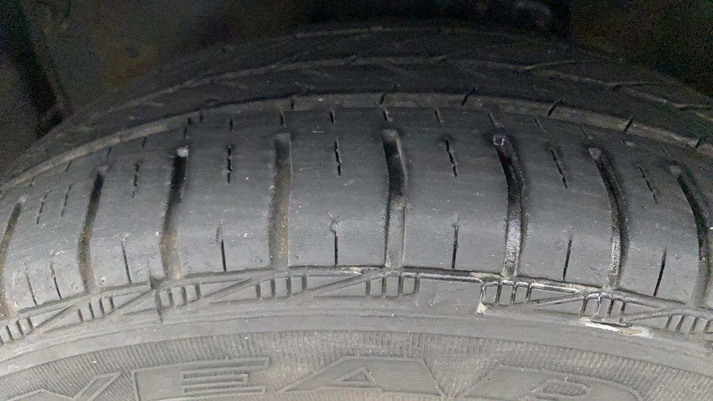 2020 Maruti Celerio ZXI (O), Petrol, Manual, 36,134 km, Left Front Tyre Tread