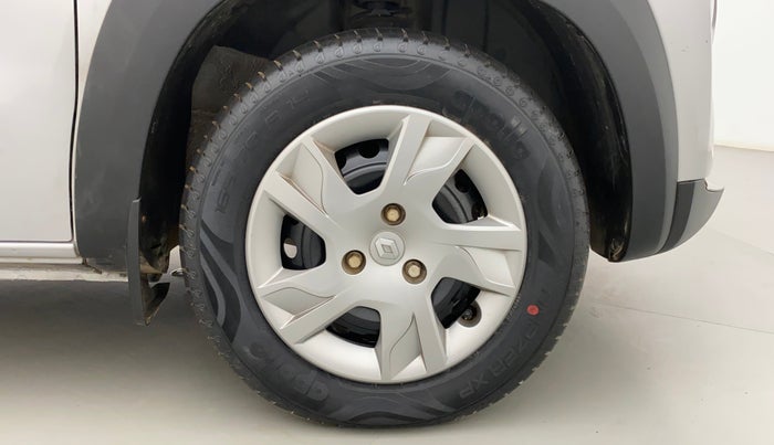 2021 Renault Kwid RXT 1.0 (O), Petrol, Manual, 29,394 km, Right Front Wheel