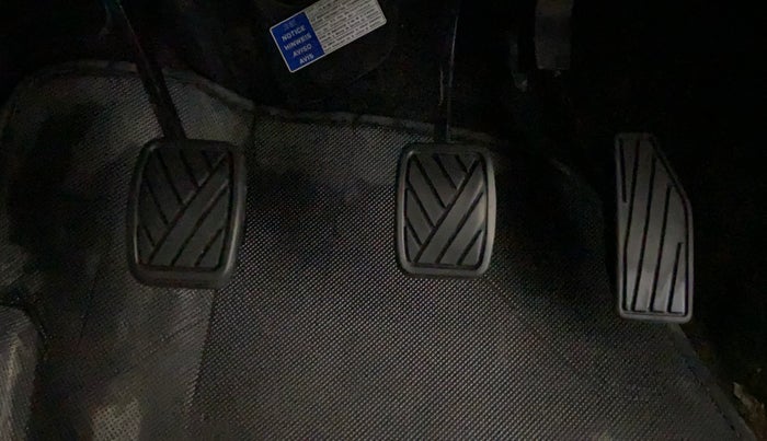2018 Maruti Baleno DELTA PETROL 1.2, Petrol, Manual, 33,299 km, Pedals