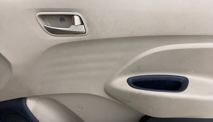 2019 Hyundai NEW SANTRO SPORTZ MT, CNG, Manual, 87,944 km, Driver Side Door Panels Control