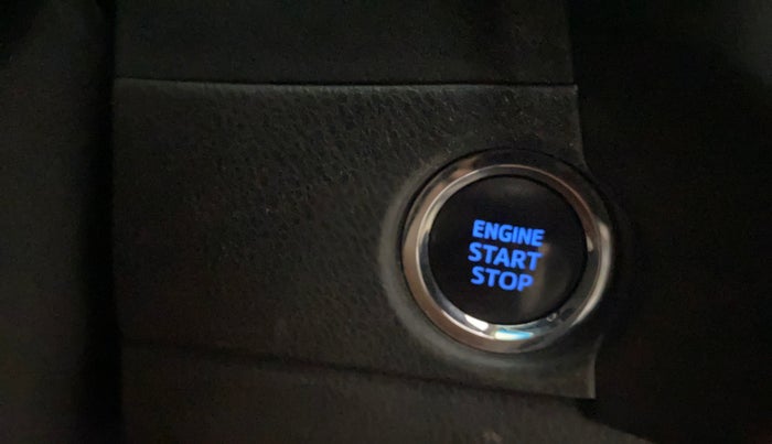 2017 Toyota Corolla Altis GL PETROL, Petrol, Manual, 78,724 km, Keyless Start/ Stop Button