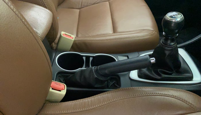 2017 Toyota Corolla Altis GL PETROL, Petrol, Manual, 78,724 km, Gear Lever